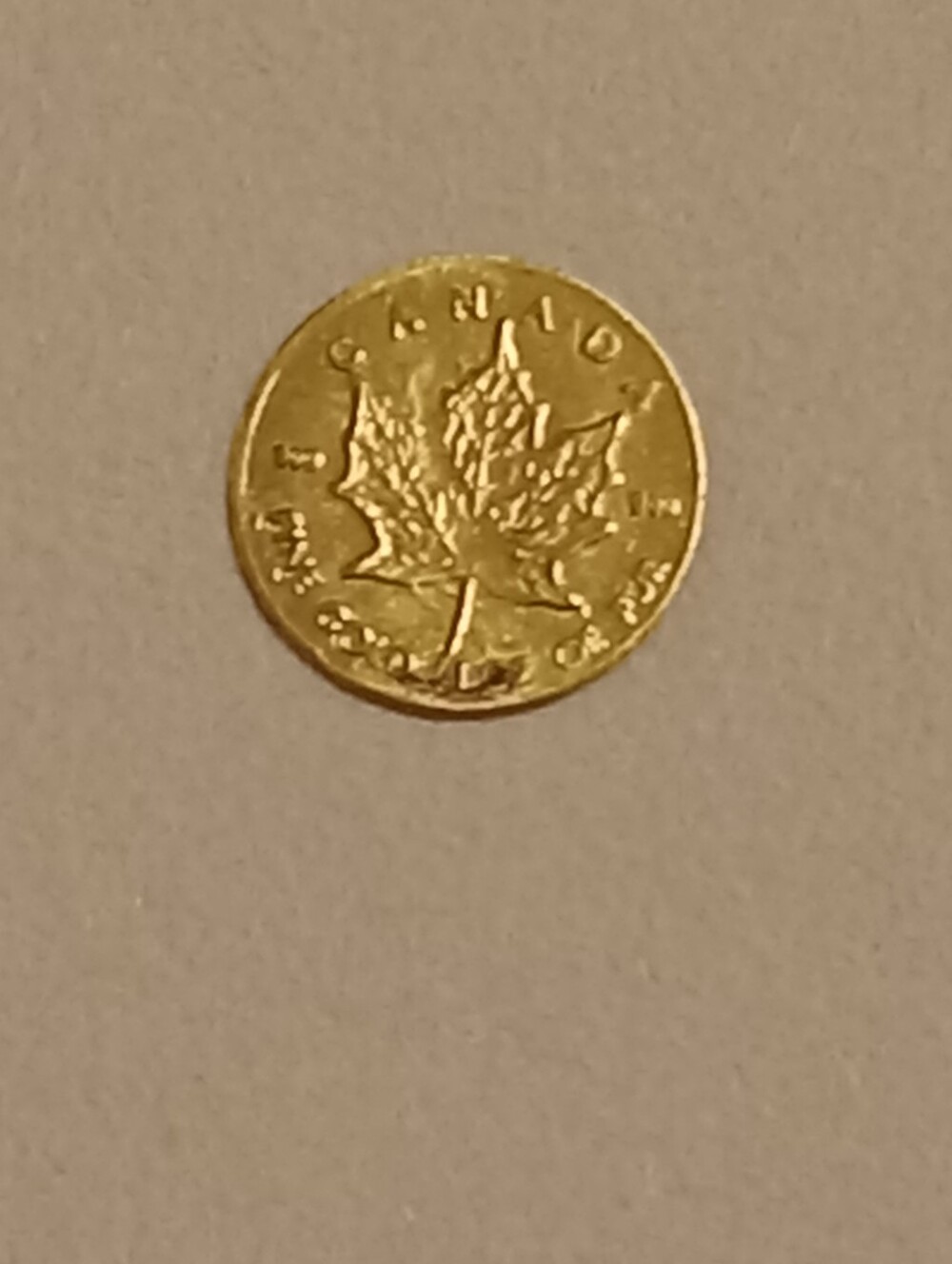14k Gold Maple Leaf Coin - Picture 7 of 11